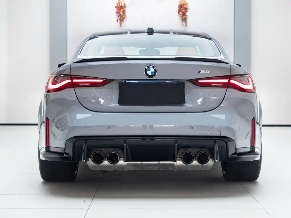 BMW M4 2023 — фото 16