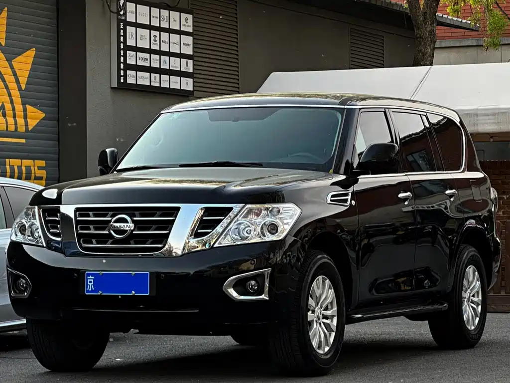 Nissan Patrol 2017 — фото 1