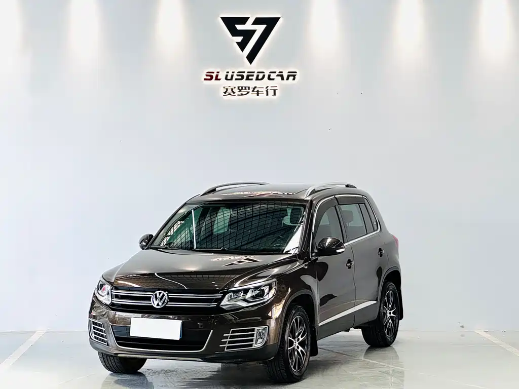 Volkswagen Tiguan 2015 — фото 1