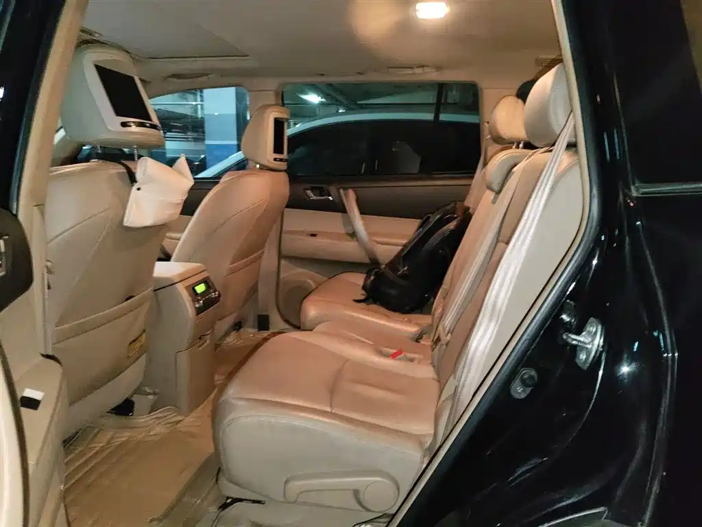 Toyota Highlander 2014 — фото 15