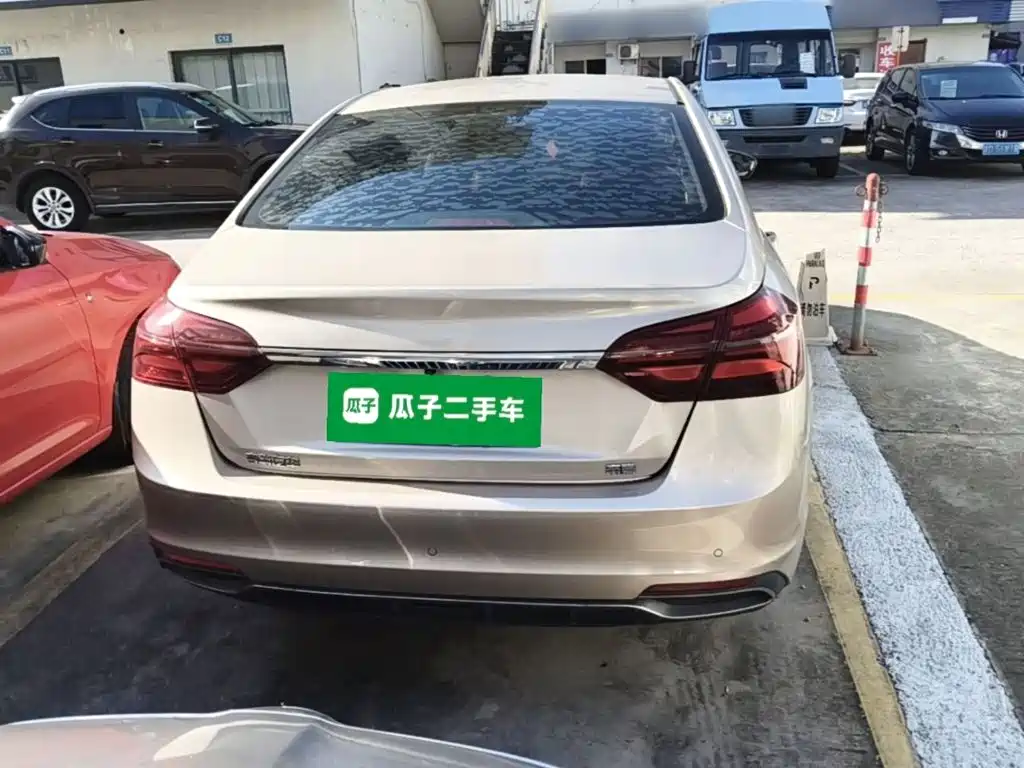 Geely Emgrand 2019