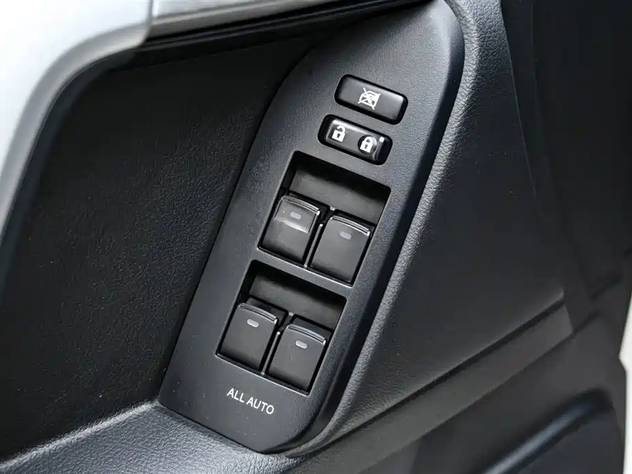 Toyota Prado 2019 — фото 23