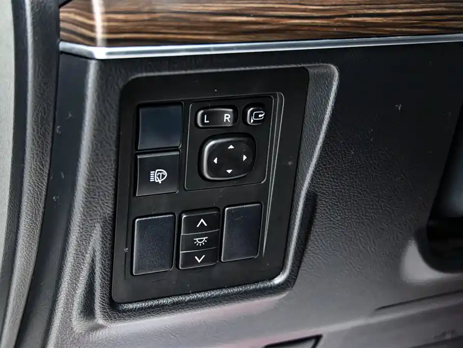 Toyota Prado 2019 — фото 24