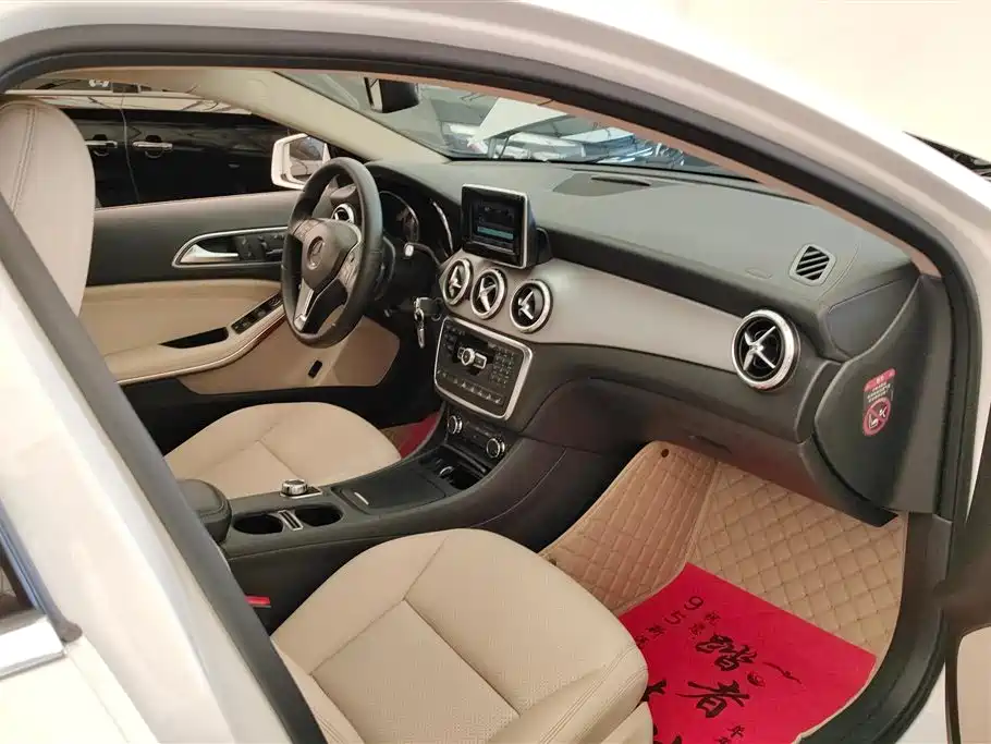 Mercedes-Benz GLA 2015 — фото 8
