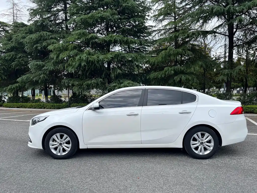 Kia K4 2015 — фото 16