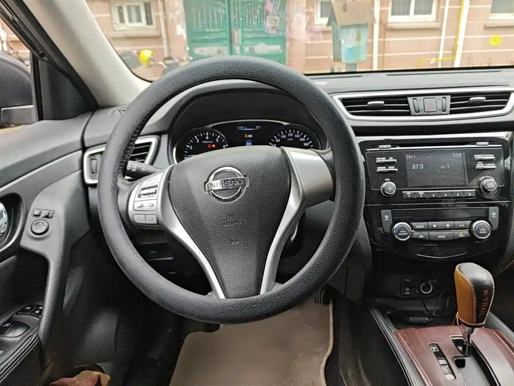 Nissan X-Trail 2016 — фото 11