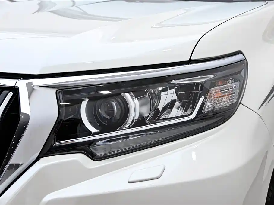 Toyota Prado 2019 — фото 10