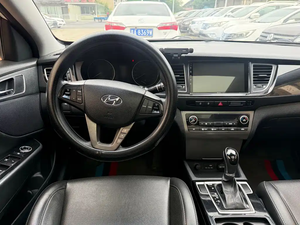 Hyundai Mistra 2015 — фото 4
