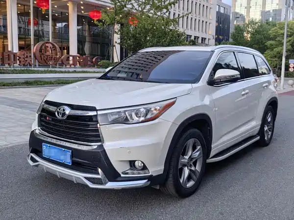 Toyota Highlander 2015
