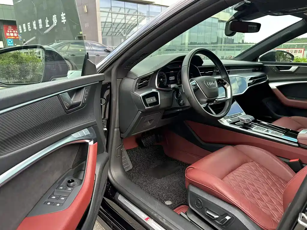 Audi A7L 2023 — фото 4