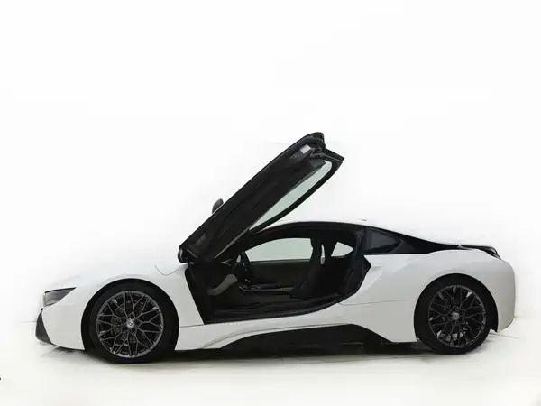 BMW i8 2017