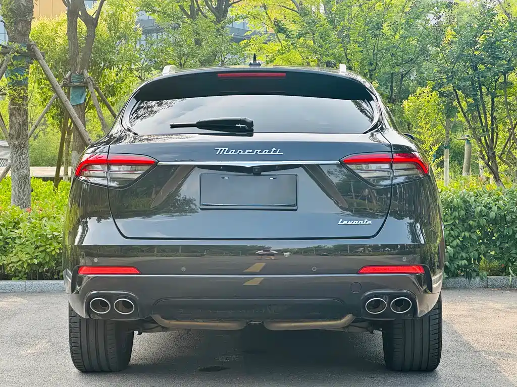 Maserati Levante 2022 — фото 13