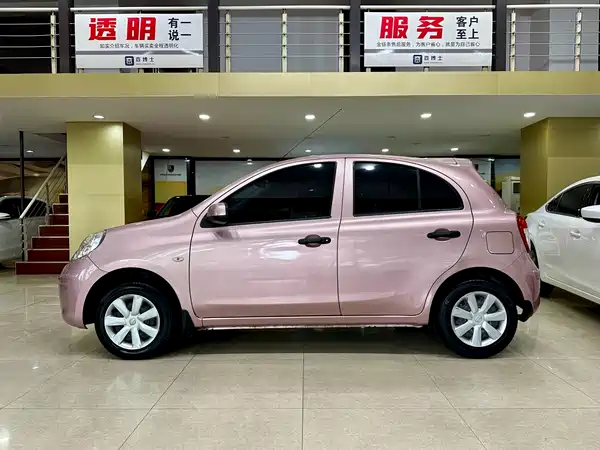 Nissan March 2015