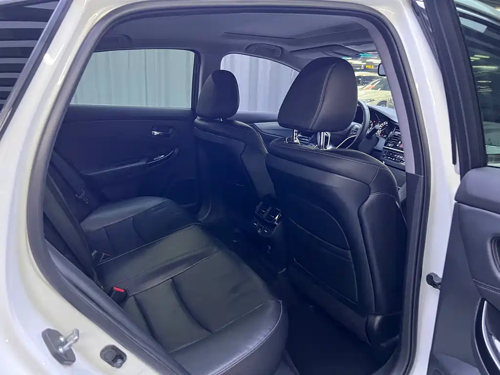 Honda Spirior 2016 — фото 15