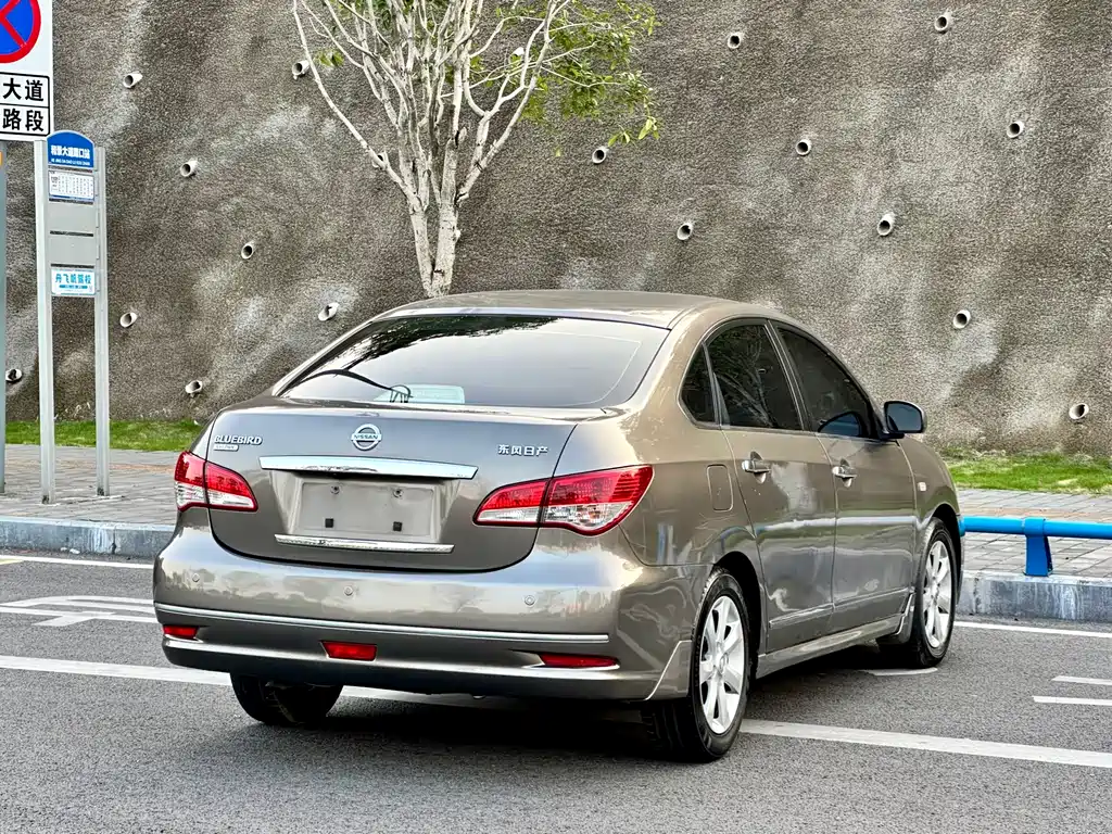 Nissan Sylphy 2010 — фото 4