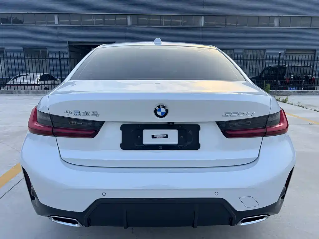 BMW 3 Series 2023