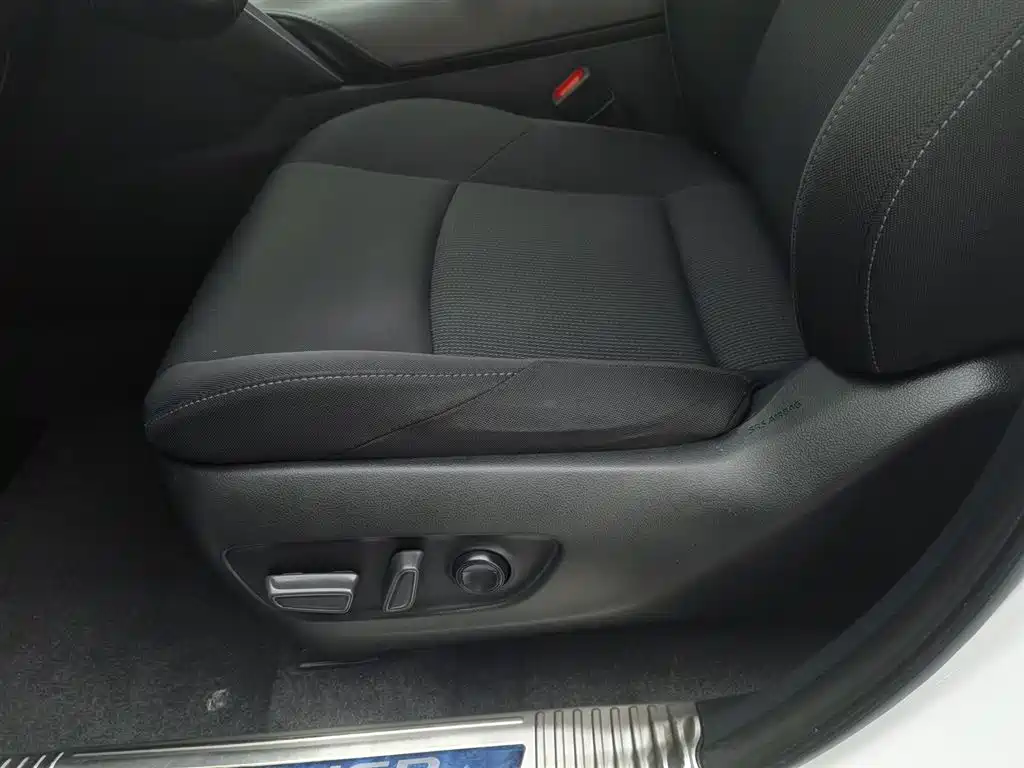Toyota Harrier 2023 — фото 20