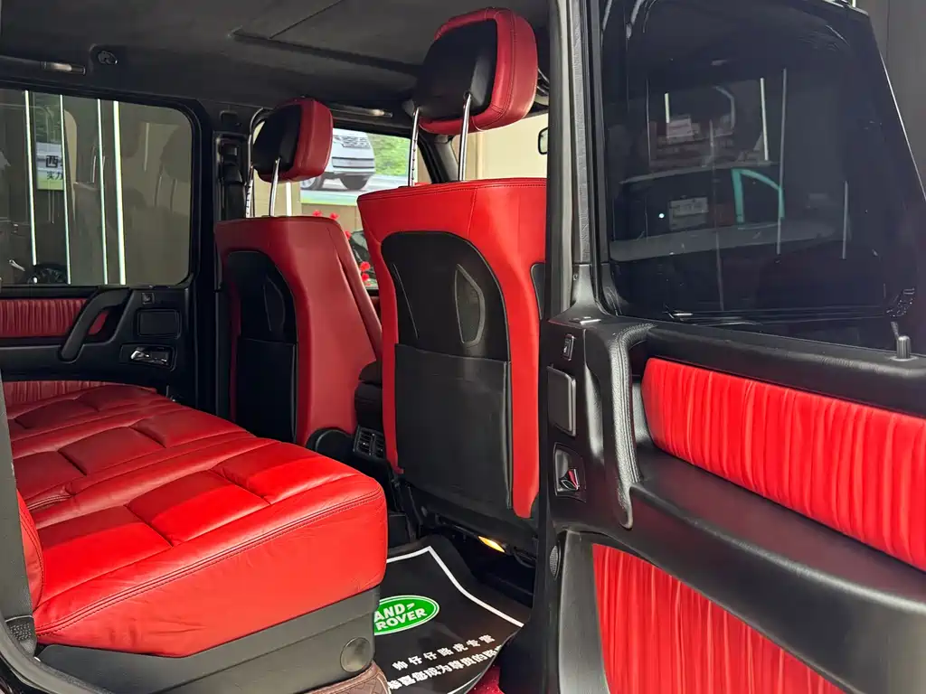 Mercedes-Benz G-Class 2018 — фото 16