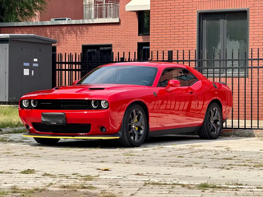 Dodge  2017 — фото 1