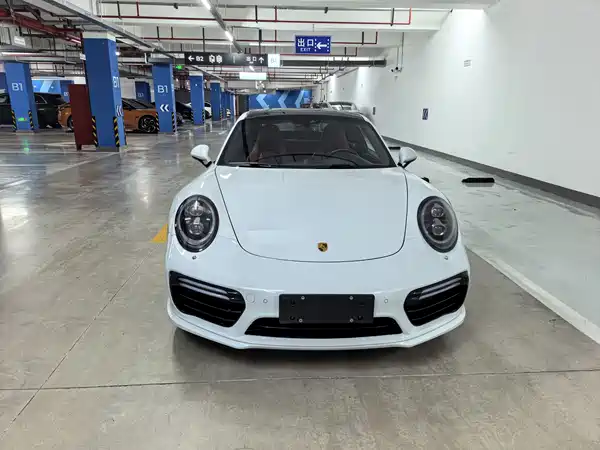 Porsche 911 2019