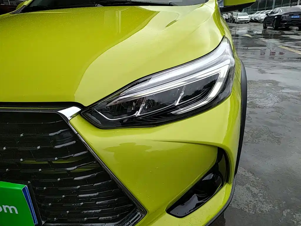 Toyota Yaris L 2022 — фото 24