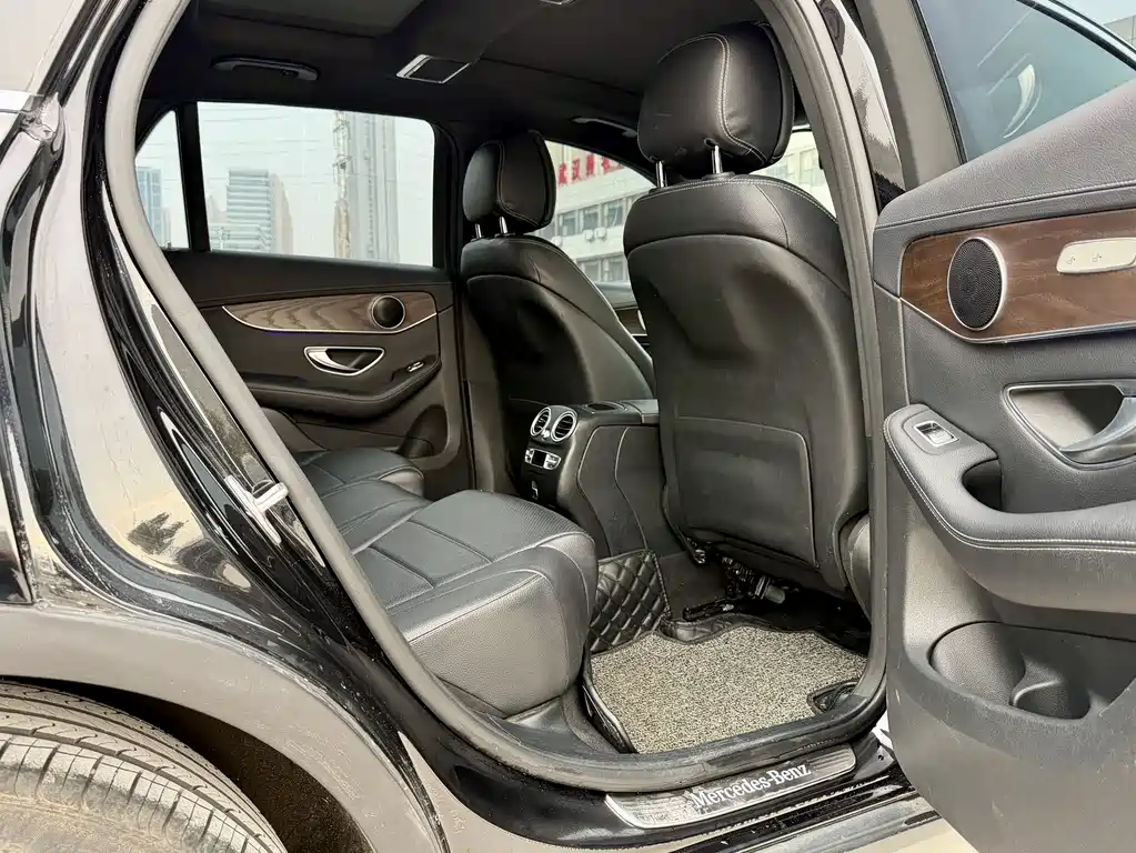 Mercedes-Benz GLC 2020 — фото 18