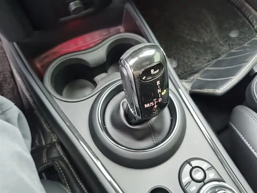 MINI Countryman 2021 — фото 14