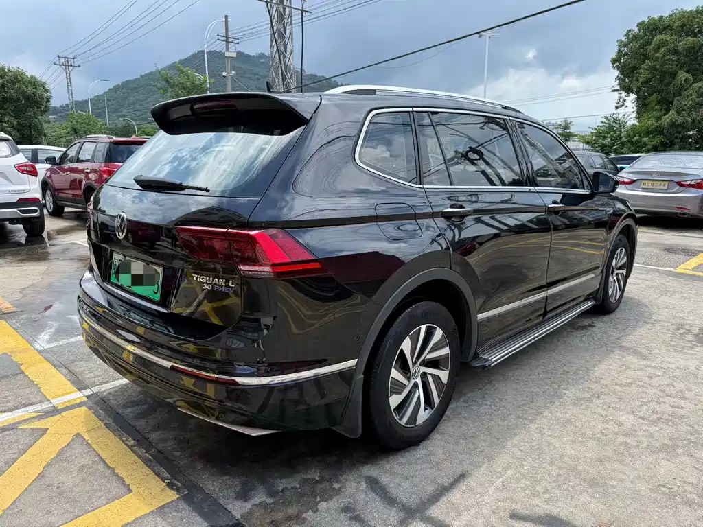 Volkswagen Tiguan L PHEV 2021 — фото 6