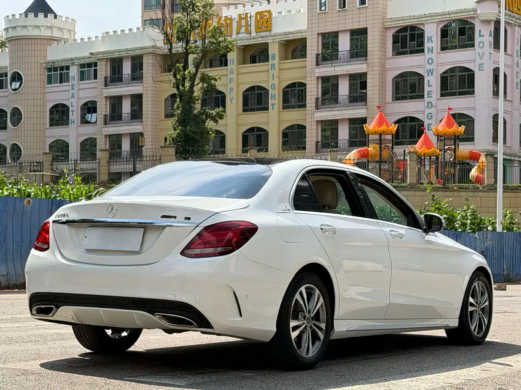 Mercedes-Benz C-Class 2020