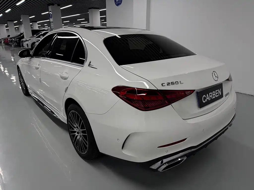Mercedes-Benz C-Class 2023 — фото 13