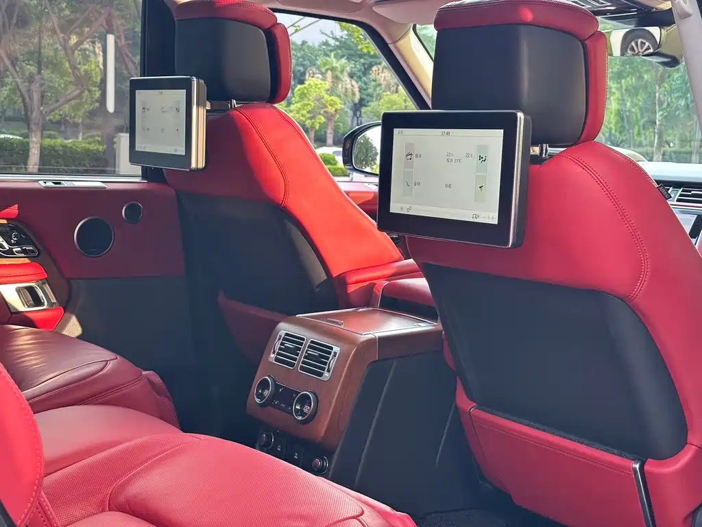 Land Rover Range Rover 2020 — фото 19