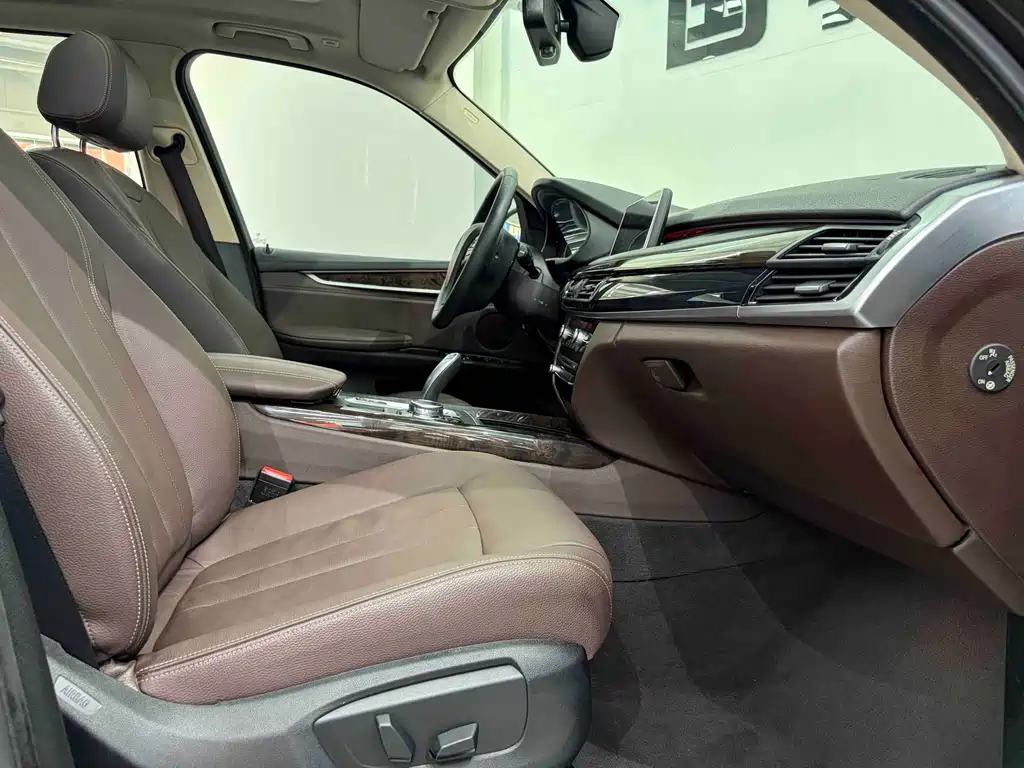 BMW X5 2017 — фото 15