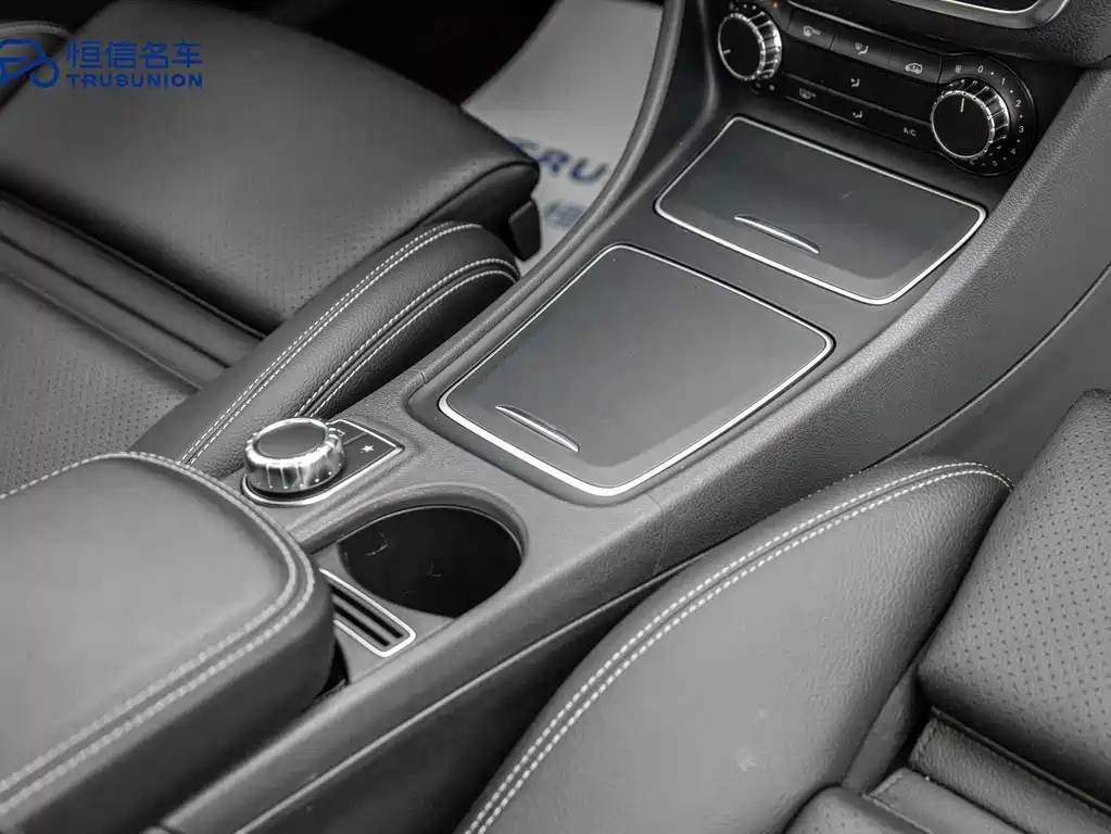 Mercedes-Benz GLA 2019 — фото 16