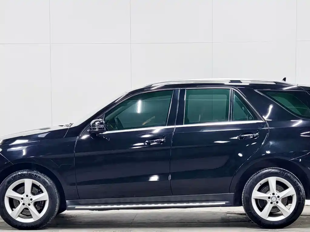 Mercedes-Benz M-Class 2014