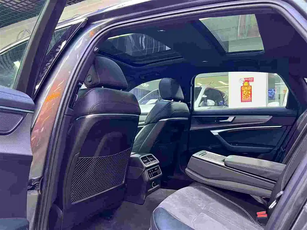 Audi A6L 2021 — фото 6