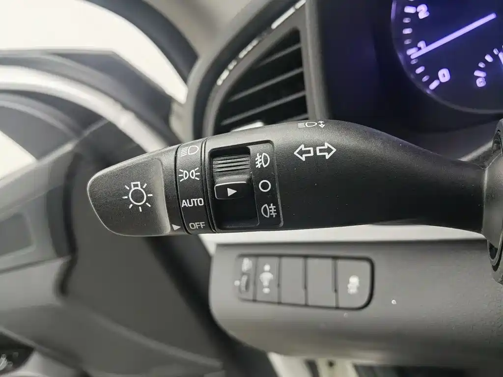 Hyundai Celesta 2016 — фото 21