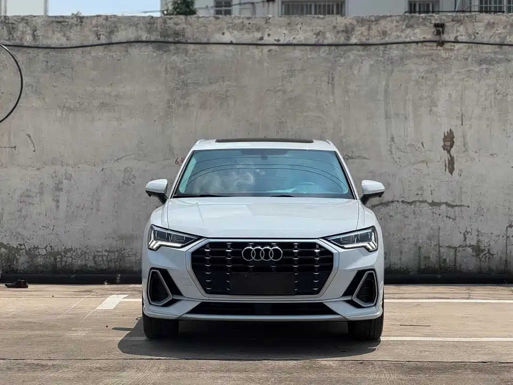 Audi Q3 2021