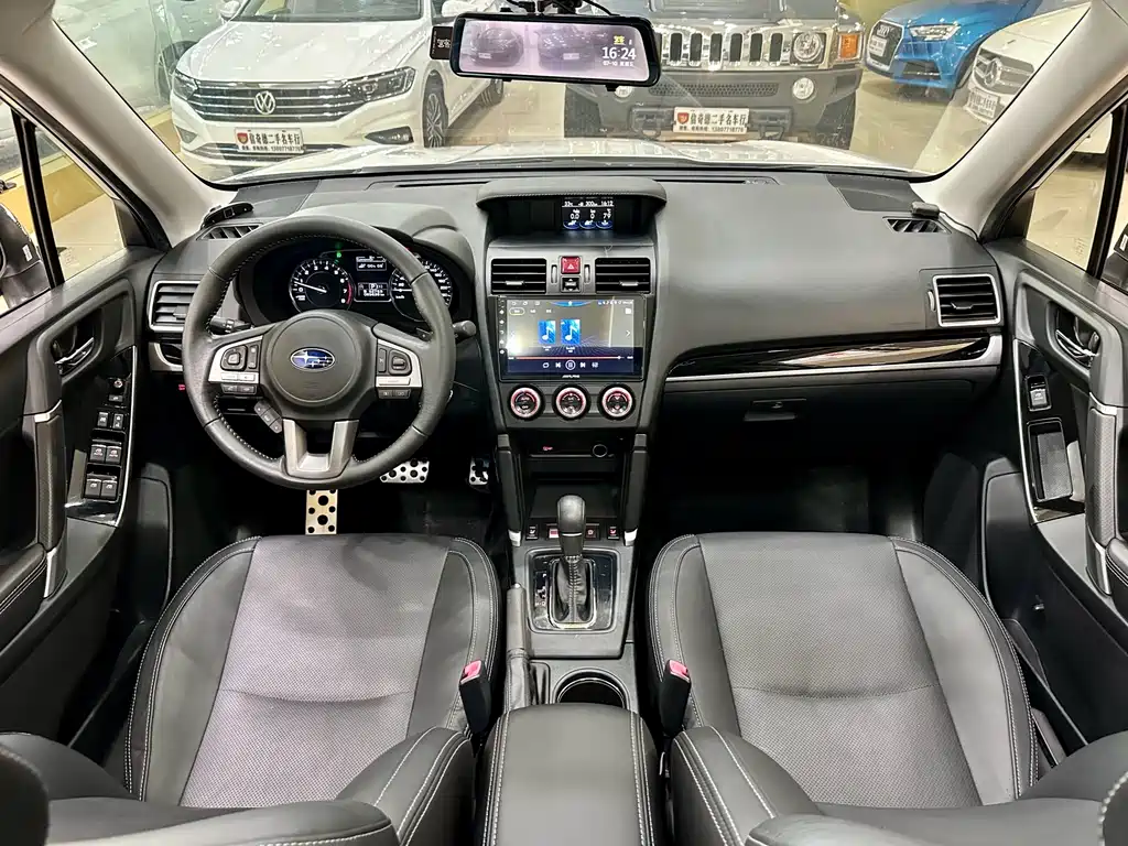 Subaru Forester 2018 — фото 12