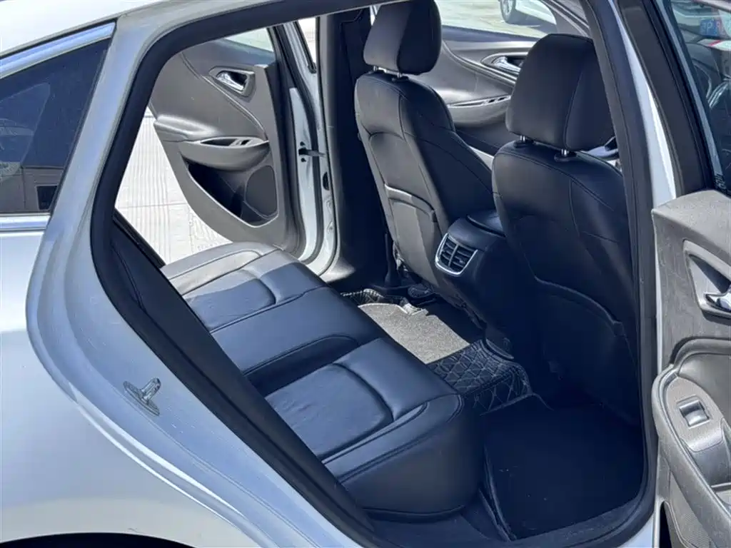 Chevrolet Malibu XL 2017 — фото 18
