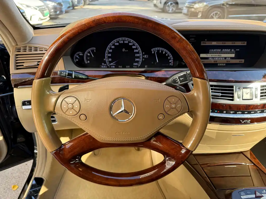 Mercedes-Benz S-Class 2011 — фото 28