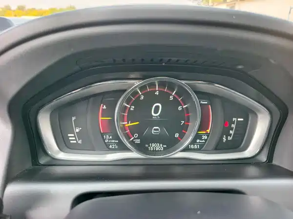 Volvo XC60 2015
