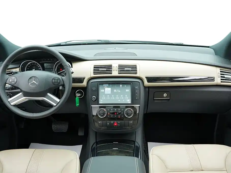 Mercedes-Benz R-Class 2015 — фото 12