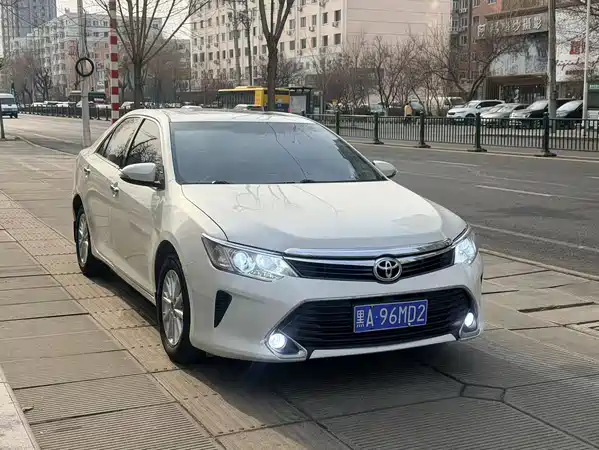 Toyota Camry 2016