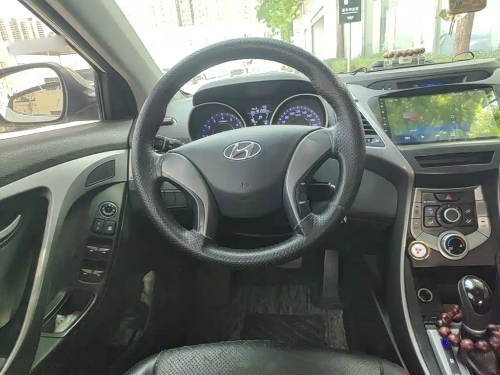 Hyundai Elantra 2018