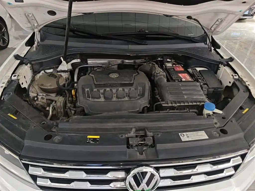 Volkswagen Tiguan L 2018 — фото 20