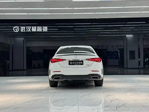 Mercedes-Benz C-Class 2025