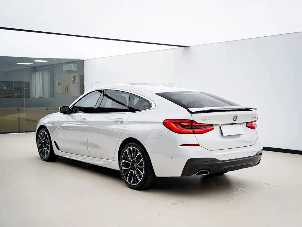BMW 6 Series GT 2021 — фото 6