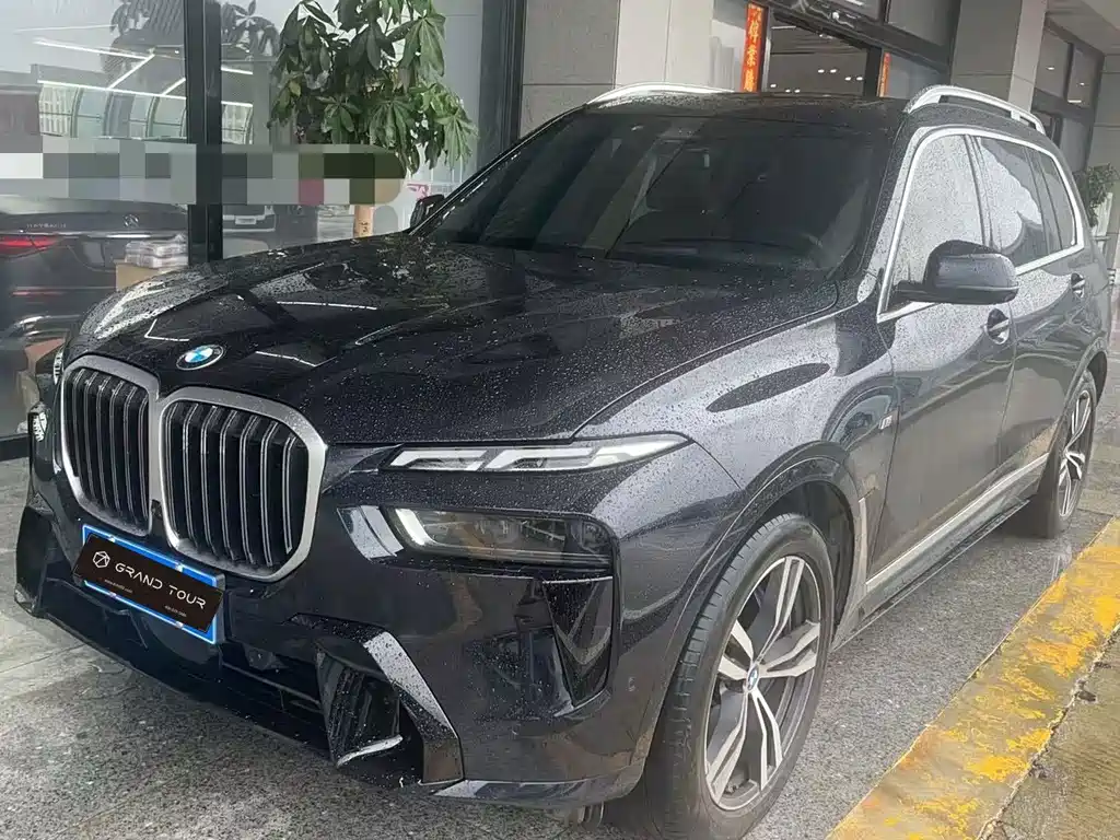 BMW X7 2024 — фото 1