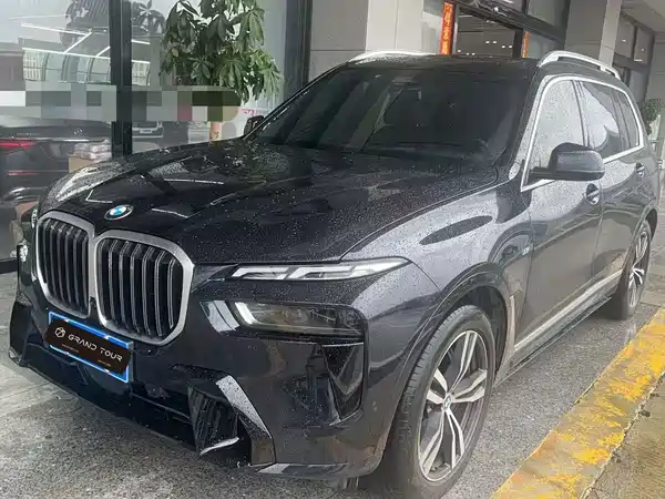 BMW X7 2024