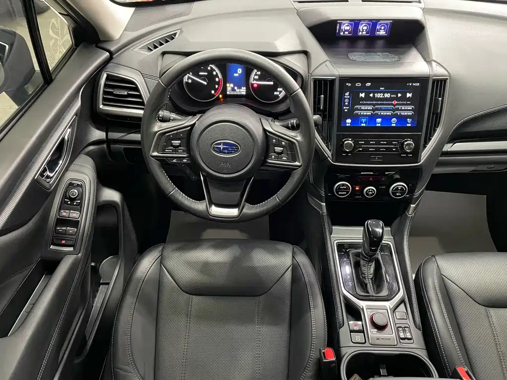 Subaru Forester 2020 — фото 12